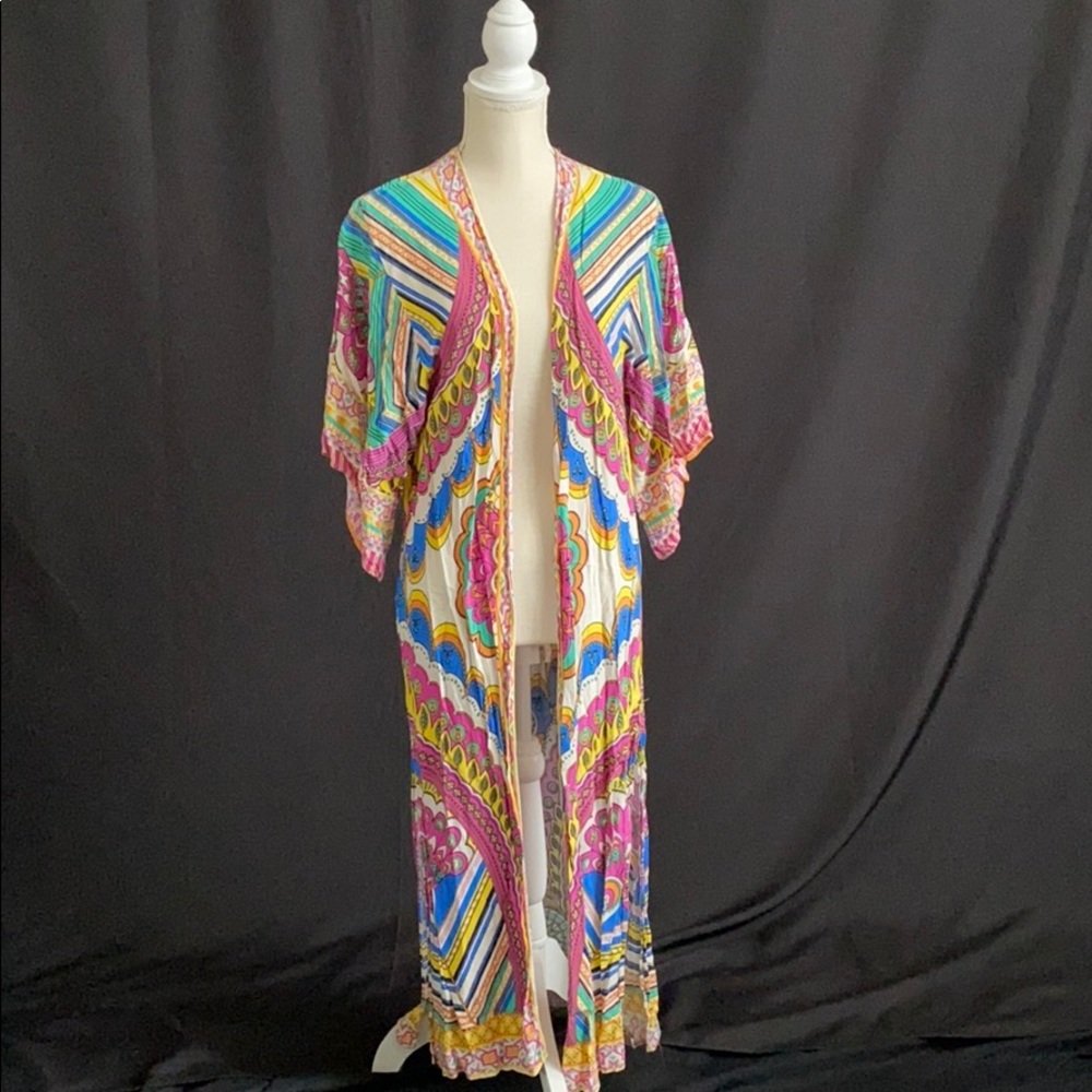 Multi-color and patterned rayon kimono